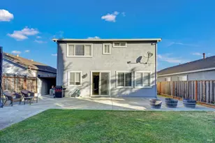 1896 Clarendon Dr, Fairfield, CA 94534 - Photo 41
