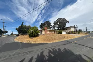 1064 Manor Rd, El Sobrante, CA 94803 - Photo 1