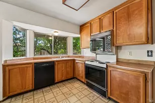 300 Stirrup Ct, Santa Rosa, CA 95403 - Photo 11
