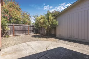 2325 Gads Hill St, Santa Rosa, CA 95401 - Photo 27