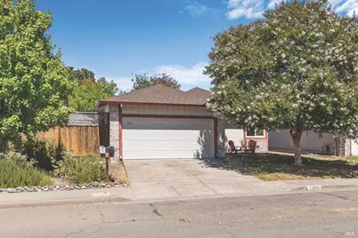 2325 Gads Hill Street, Santa Rosa, CA 95401 - Photo 1