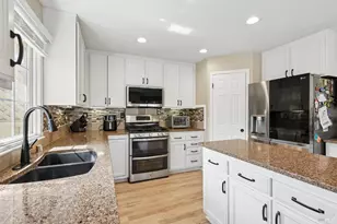 302 Desiree Pl, Windsor, CA 95492 - Photo 17