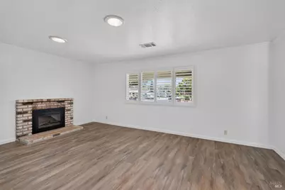 437 Valencia Lane, Vacaville, CA 95688 - Photo 11