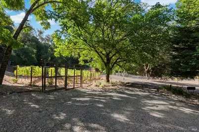 5266 Dry Creek Road, Napa, CA 94558 - Photo 3
