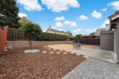 865 Turquoise Street, Vacaville, CA 95687 - Photo 35