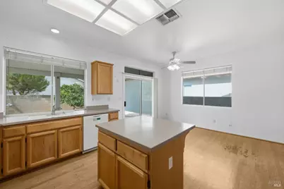 313 Pippin Court, Vacaville, CA 95687 - Photo 17