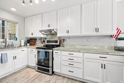 520 Court Street, Santa Rosa, CA 95407 - Photo 9