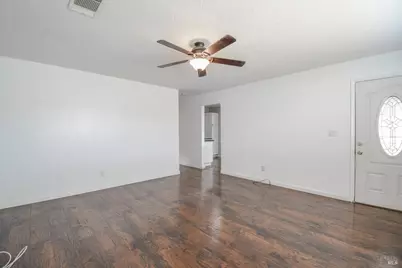 525 Sierra Drive, Dixon, CA 95620 - Photo 3