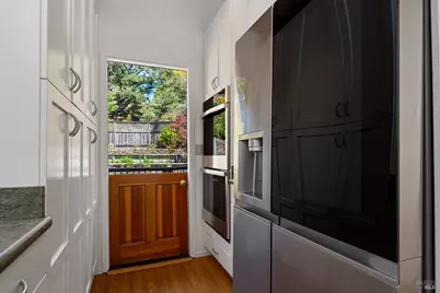 646 Ridgewood Avenue, Mill Valley, CA 94941 - Photo 13