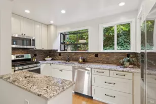 25 Allyn Ave, San Anselmo, CA 94960 - Photo 11