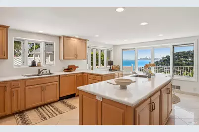 40 Central Avenue, Sausalito, CA 94965 - Photo 29