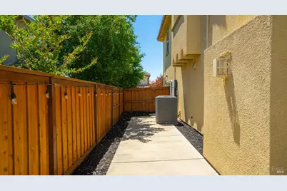 786 Elderberry Loop, Vacaville, CA 95688 - Photo 61
