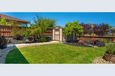 786 Elderberry Loop, Vacaville, CA 95688 - Photo 57