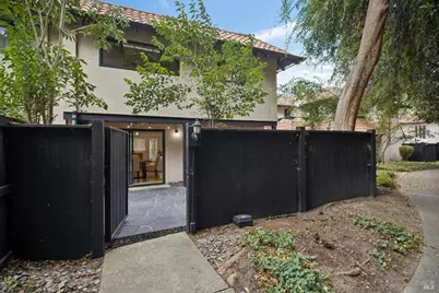 54 Grande Paseo, San Rafael, CA 94903 - Photo 37