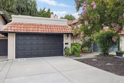 54 Grande Paseo, San Rafael, CA 94903 - Photo 1