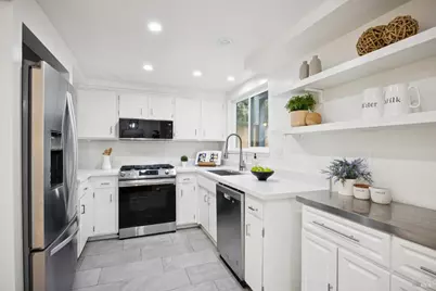 54 Grande Paseo, San Rafael, CA 94903 - Photo 9