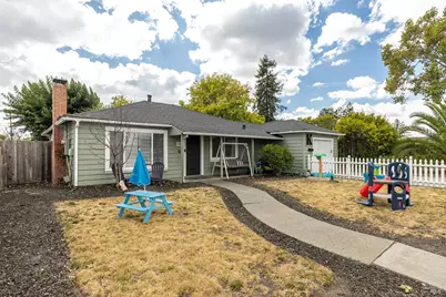 308 S McDowell Boulevard, Petaluma, CA 94954 - Photo 1