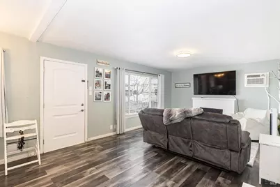 308 S McDowell Boulevard, Petaluma, CA 94954 - Photo 3