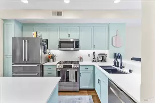 310 City Center Dr, Rohnert Park, CA 94928 - Photo 9