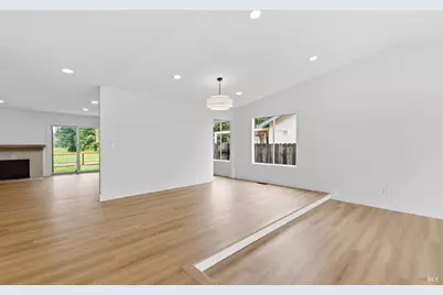 900 Hudis Street, Rohnert Park, CA 94928 - Photo 15