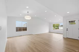 900 Hudis St, Rohnert Park, CA 94928 - Photo 13