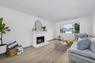 200 Saint Olaf Way, Vallejo, CA 94589 - Photo 7