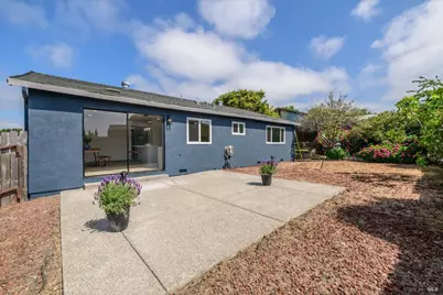 200 Saint Olaf Way, Vallejo, CA 94589 - Photo 25