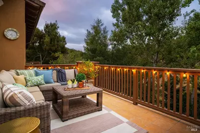 128 Stonetree Lane, Novato, CA 94945 - Photo 5