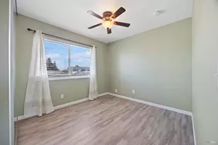 1106 Humphrey Dr, Suisun City, CA 94585 - Photo 27