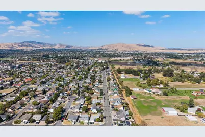 1106 Humphrey Drive, Suisun City, CA 94585 - Photo 59