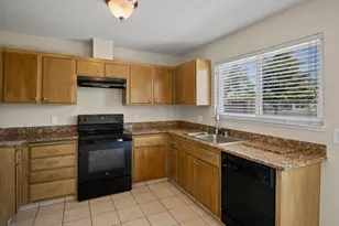 1792 Enterprise Dr, Fairfield, CA 94533 - Photo 11