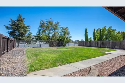 1792 Enterprise Drive, Fairfield, CA 94533 - Photo 15