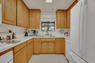298 Markham Ave, Vacaville, CA 95688 - Photo 9