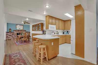 298 Markham Avenue, Vacaville, CA 95688 - Photo 5