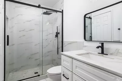 10 Professional Center Parkway #14, San Rafael, CA 94903 - Photo 3