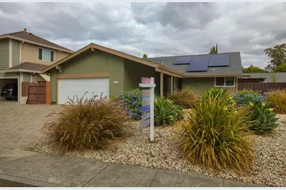 107 Normandy Drive, Vacaville, CA 95687 - Photo 1