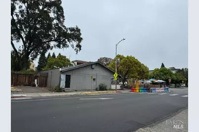 558 B Street, Santa Rosa, CA 95401 - Photo 9