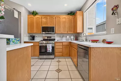1452 Capri Avenue, Petaluma, CA 94954 - Photo 15