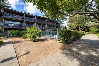 300 Los Alamos Road #201, Santa Rosa, CA 95409 - Photo 31