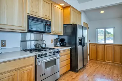 3740 Lakeshore Boulevard, Lakeport, CA 95453 - Photo 31