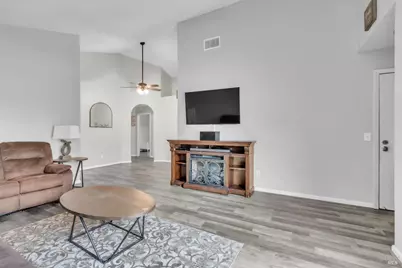 2637 Valley Oak Way, Fairfield, CA 94533 - Photo 5