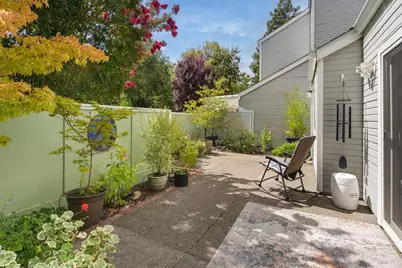 2328 Lakeview Drive, Santa Rosa, CA 95405 - Photo 17