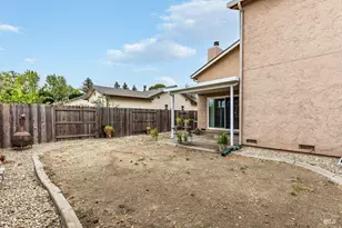 1182 Hartford Pl, Fairfield, CA 94534 - Photo 35