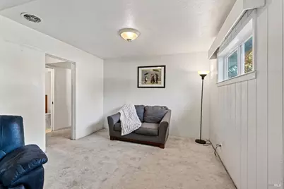 128 Burlington Drive, Petaluma, CA 94952 - Photo 17
