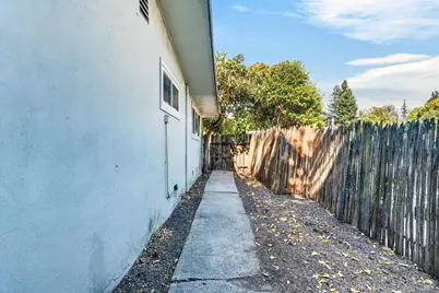 128 Burlington Drive, Petaluma, CA 94952 - Photo 21