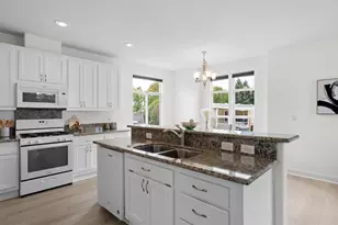 8 Oakwood Dr, Petaluma, CA 94954 - Photo 9
