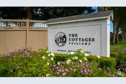 8 Oakwood Drive, Petaluma, CA 94954 - Photo 17