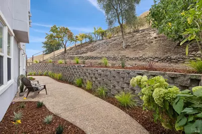 116 Portsmouth Drive, Novato, CA 94949 - Photo 21