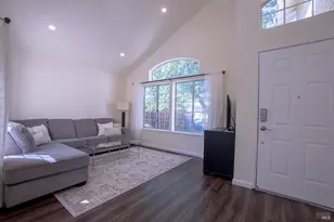 427 Merlot Ln, American Canyon, CA 94503 - Photo 3