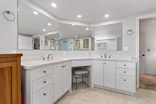 421 Greens Dr, Healdsburg, CA 95448 - Photo 29